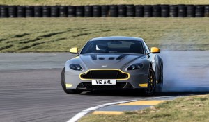 Aston Martin V12 Vantage S