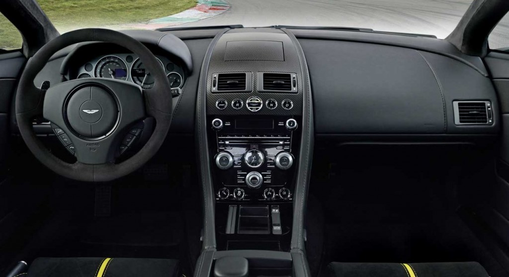Aston Martin V12 Vantage S Aston Martin V12 Vantage S